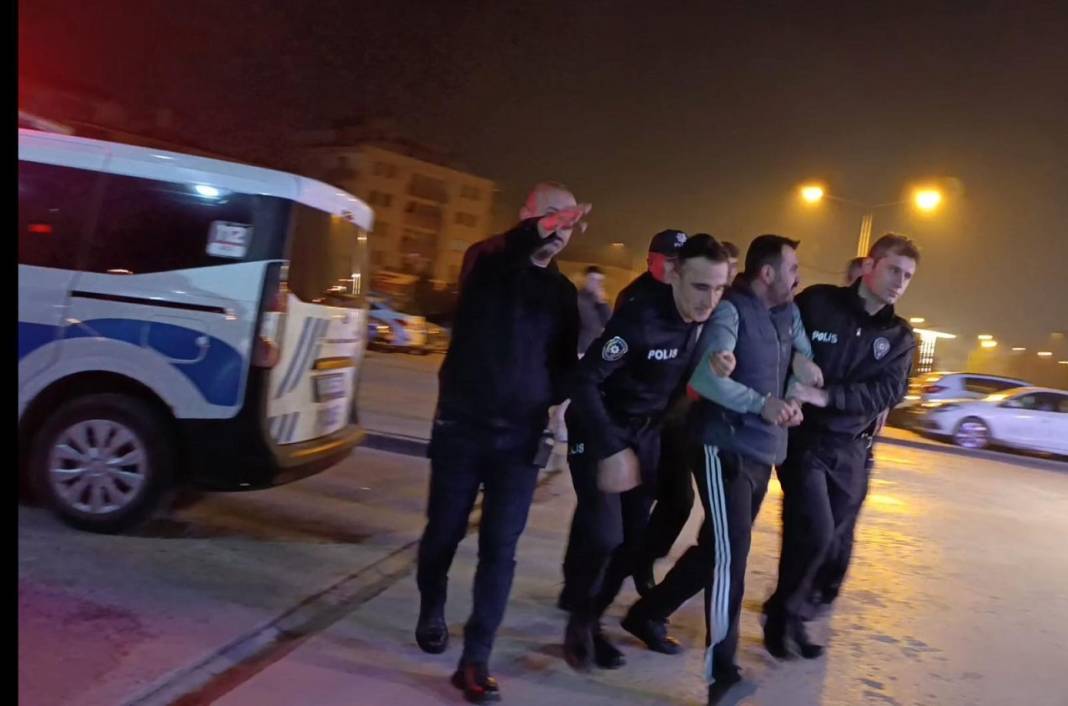 Oğluna çarpan taksiciden intikamını aldı: "Benim çocuğum köpek yavrusu muydu" dedi 5